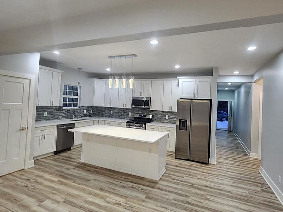 2nd image of 2159 W 58th St
