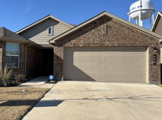 608 Breckenridge Park Dr, Alvarado, TX 76009