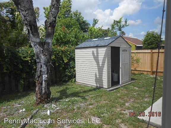 3rd image of 3560 NW 204th Ter