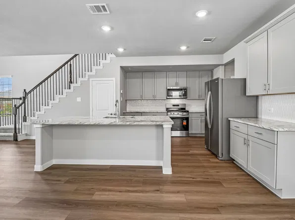 2605 Hot Springs Dr, Corinth, TX 76210