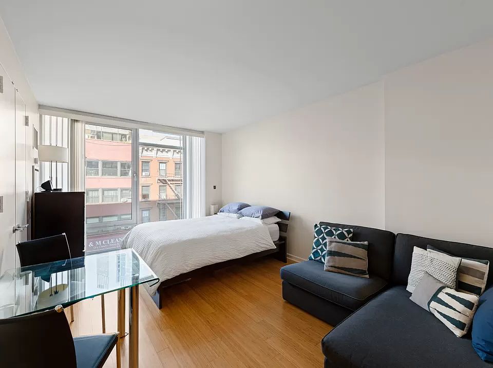 1st image of 350 W 53rd St APT 4E