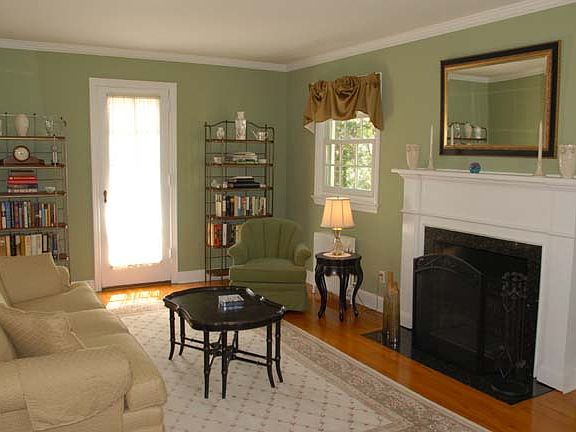 3rd image of 34 Clayton Ave