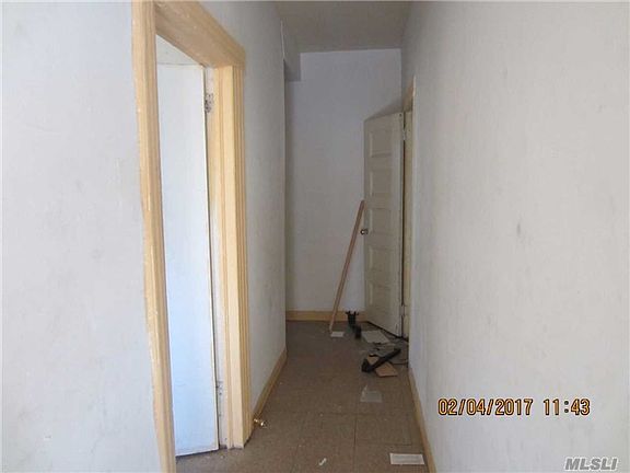 4th image of 763 E 223rd St