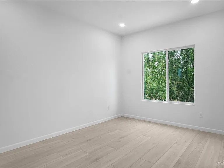 2714 Melody St — Photo 16