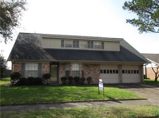 2106 S Palm Ct, Pasadena, TX 77502