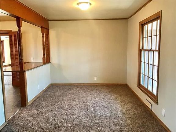 3rd image of 7215 Hullwood Ave