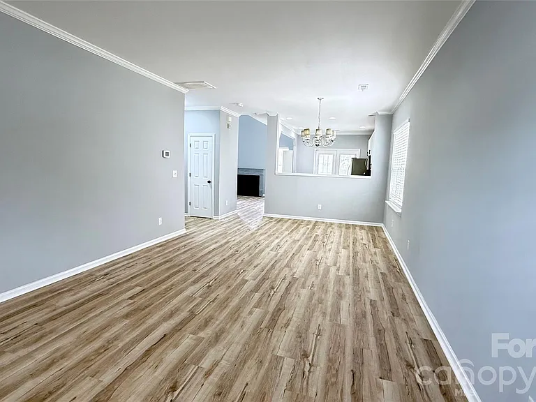12116 Honor Guard Ave — Photo 3