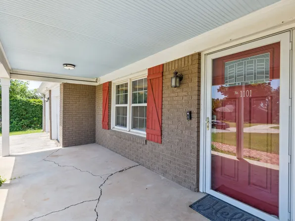 1101 Glenwood Ave, Nichols Hills, OK 73116