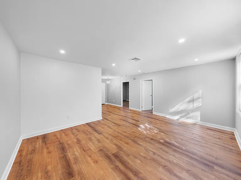 497 Broadway #101 — Photo 8