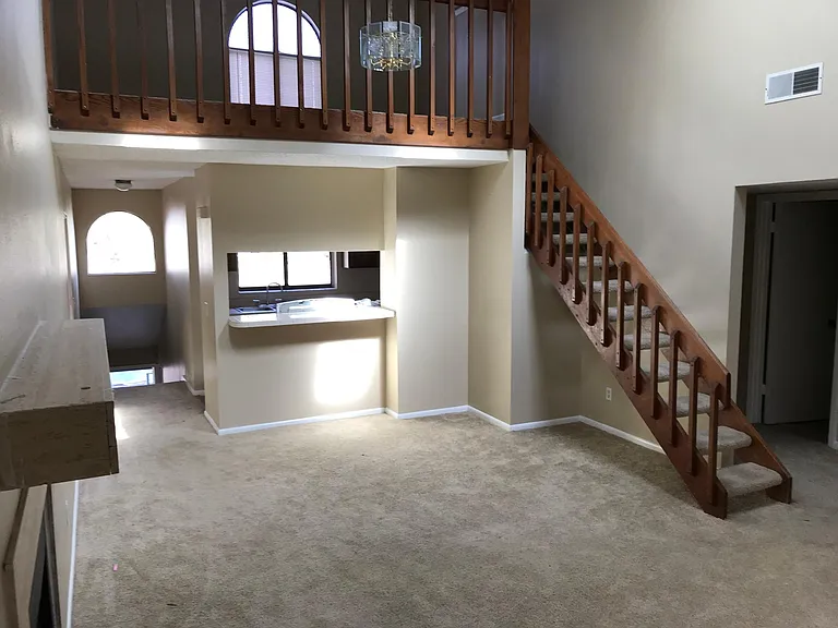 4714 Sutton Ter — Photo 2
