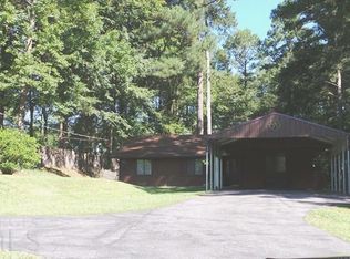 978 New Hutchinson Mill Rd, Lagrange, GA 30240