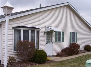 929 Somerset Dr #B, Salem, OH 44460