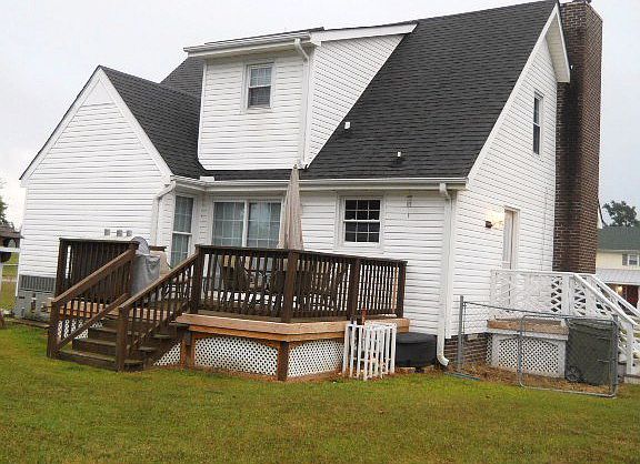 2nd image of 101 New Castle Ct