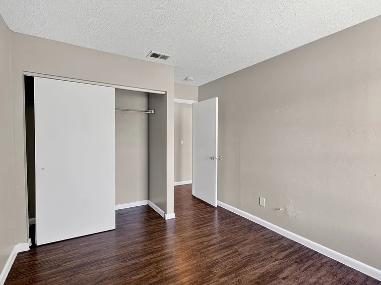 Terrace at Naples Townhomes — Photo 34