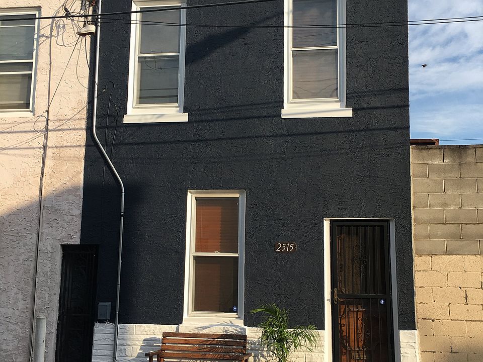 1st image of 2515 Webb St
