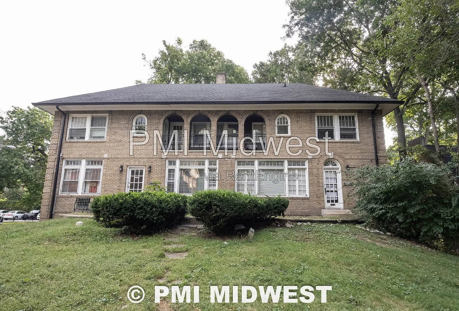 4 bed, 1.5 bath, 1150 sqft, $1,300 — Photo 1