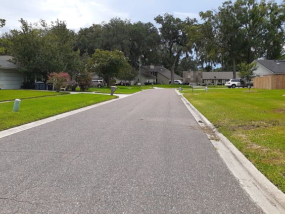 4th image of 491 Kevin Dr