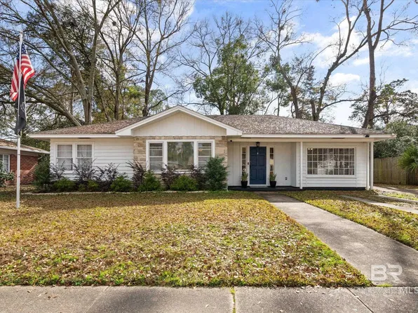 2769 N Chadwick Dr, Mobile, AL 36606