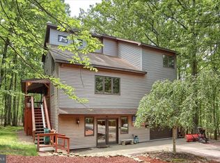 208 Owego Dr, Hazleton, PA 18202