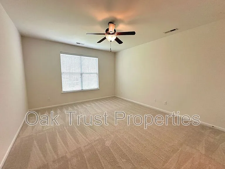 3058 Nantuckett Ave — Photo 7