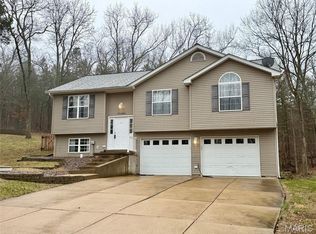 10249 Belew Creek Dr, Hillsboro, MO 63050