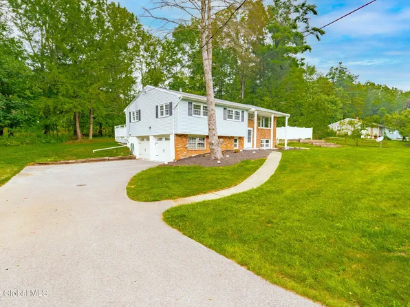 82 Edgewood Drive, Averill Park, NY 12018