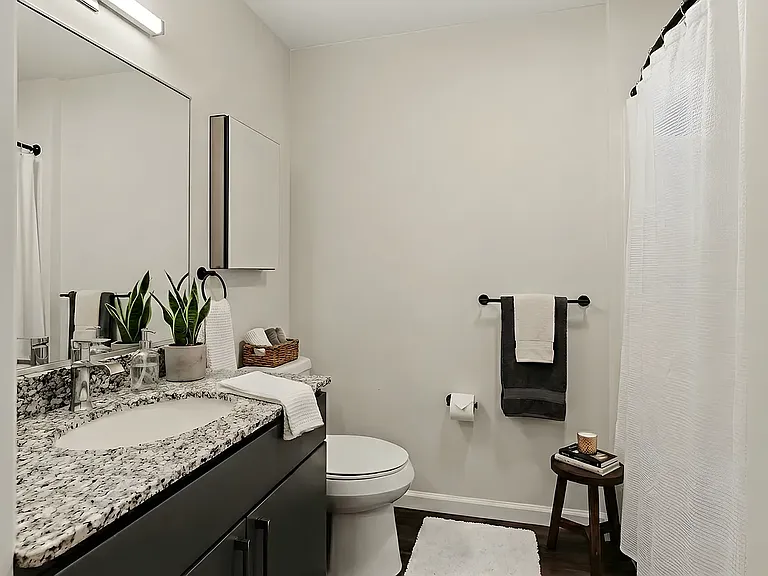 Gallery 118 — Photo 33