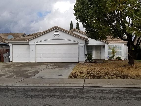 2nd image of 7185 Surreywood Way