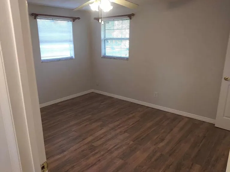 12635 Canton Ave — Photo 15