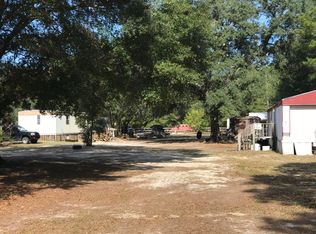 456 Woodlawn Rd, Freeport, FL 32439