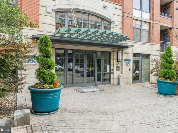 1021 Garfield St #135, Arlington, VA 22201