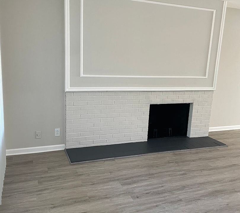 1st image of 514 Broadmoor Dr