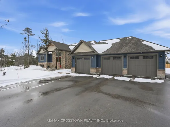 2055 Elana Dr, Severn, ON L3V 0C1