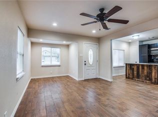 1926 Senter Rd, Irving, TX 75060