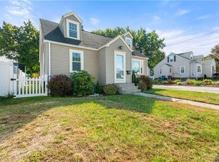 104 Beech St, Woonsocket, RI 02895