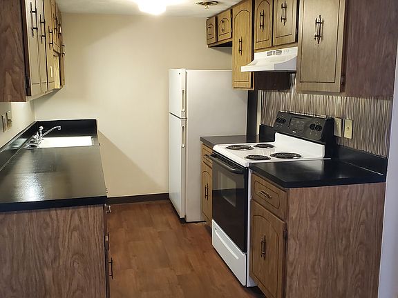 4th image of 137 N 45th St APT 6