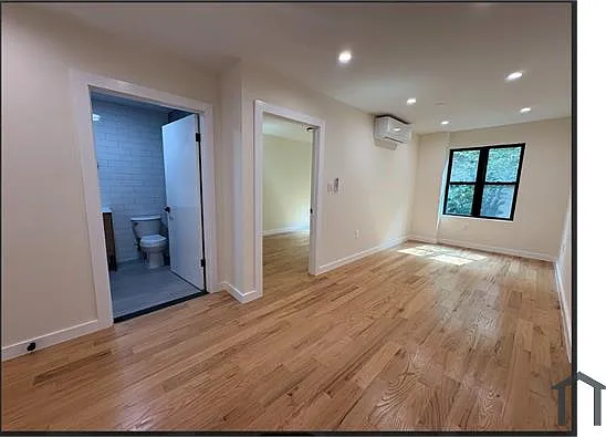 1 bed, $2,734 — Photo 3