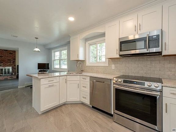 5th image of 7 Bishop Ct