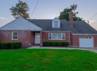 249 Brook St, Westbury, NY 11590