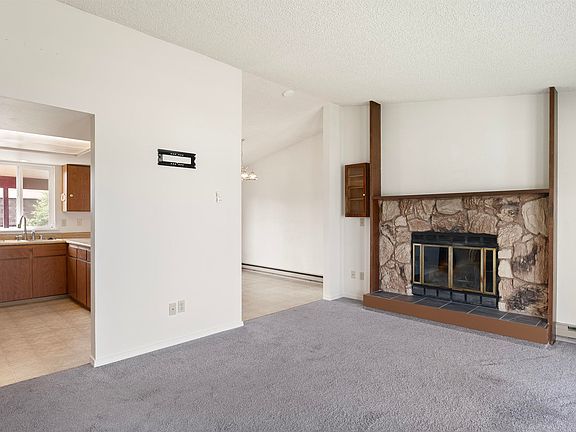 3rd image of 114 E Houghton Ave