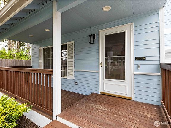 3rd image of 1231 NE Beaumont Lane