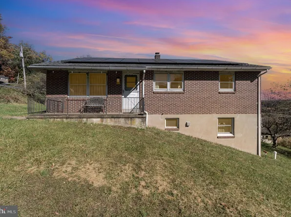 2041 Church Rd, Hummelstown, PA 17036