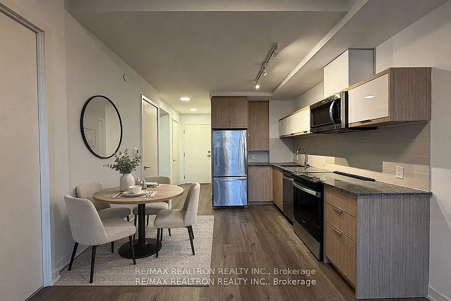 2 bed, $2,350 — Photo 3