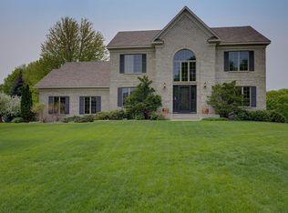 13592 Foxberry Rd, Savage, MN 55378