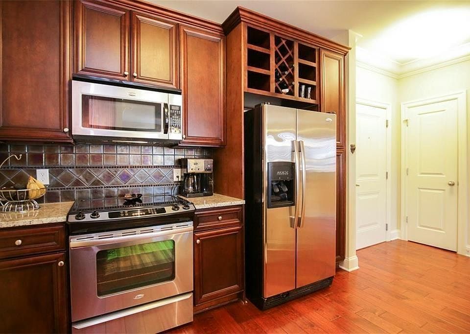 1st image of 901 Abernathy Rd APT 6180