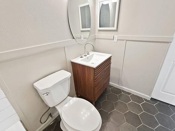 5th image of 9508 Bowen Dr