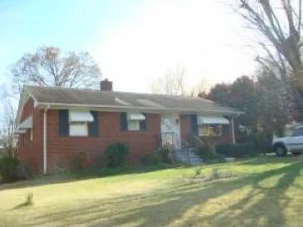 1410 Elm St, Burlington, NC 27217