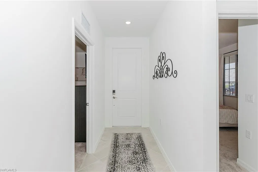 2 bed, 2.0 bath, 1154 sqft, $5,795 — Photo 4