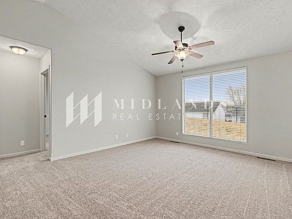 3rd image of 16603 Dora Hamann Pkwy