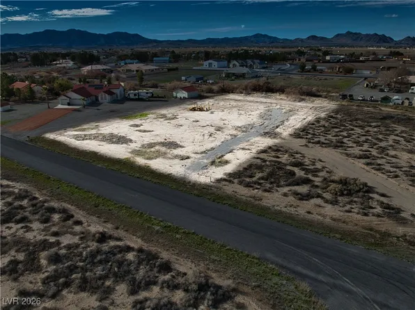 2040 River Plate Dr, Pahrump, NV 89048